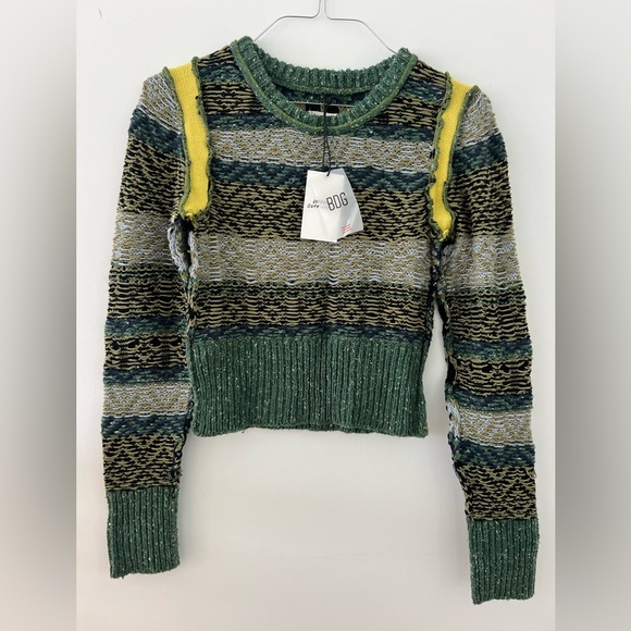 BDG Noah Textured Crew Neck Sweater, size medium, NWT - Picture 5 of 5